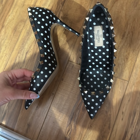 VALENTINO - Picture 2 of 4